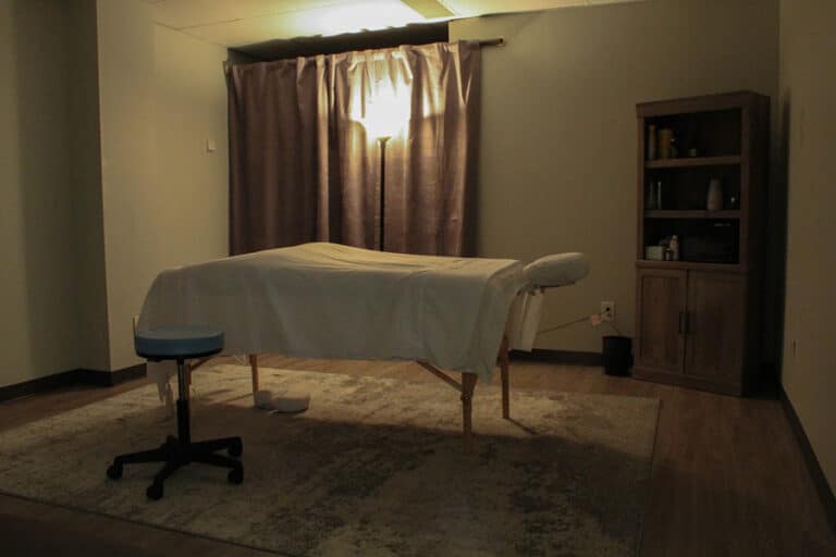 Difference Between Deep Tissue Massage and Swedish Massage Birmingham